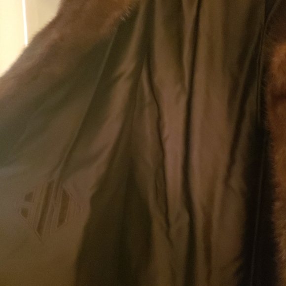 Mink Coat by Furrier Rosen Engelson - Picture 5 of 12